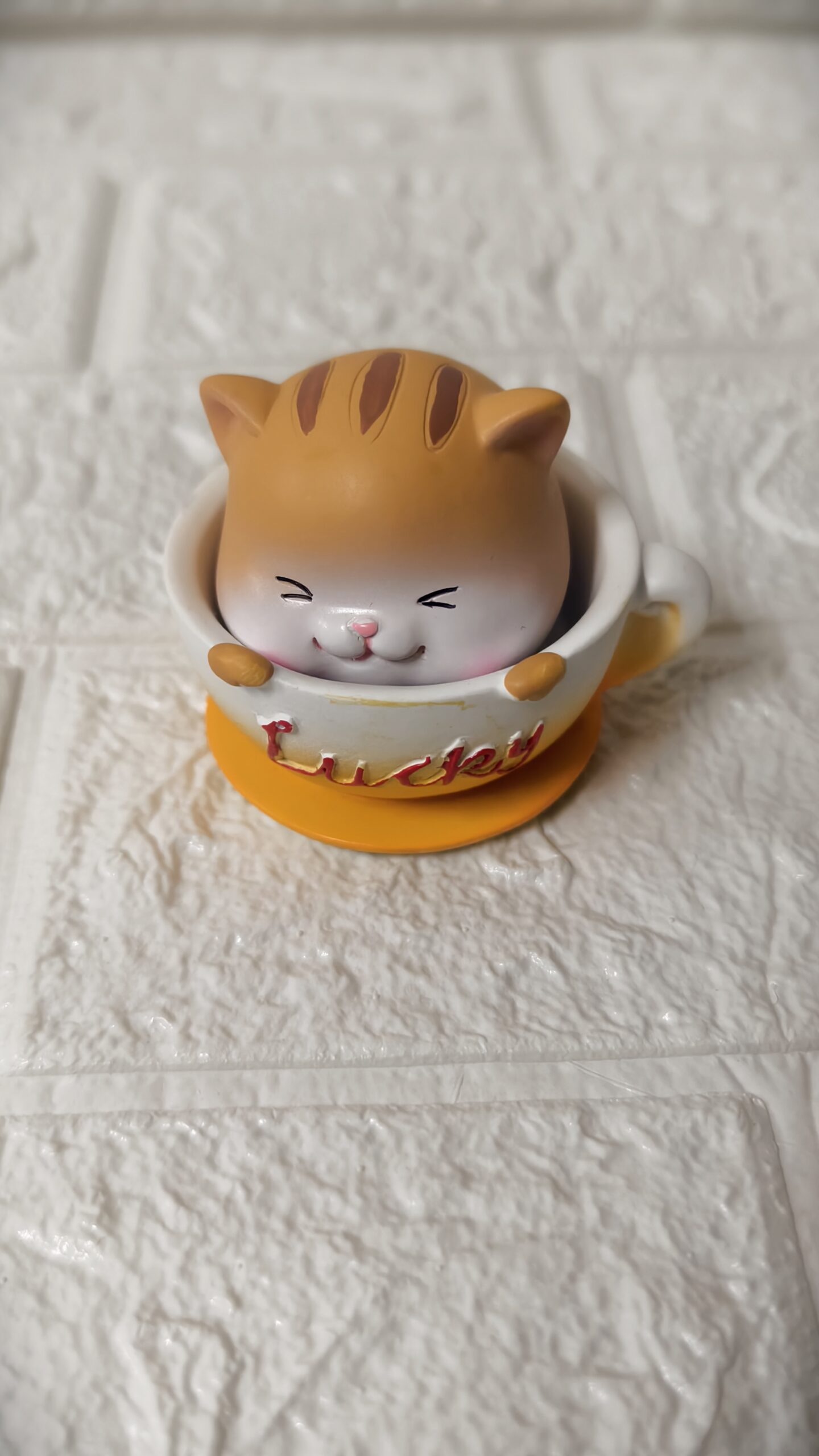 Cute Lucky Cup Cat– Adorable Desk Decor Showpiece & Head Shaking Spring toy - Image 6