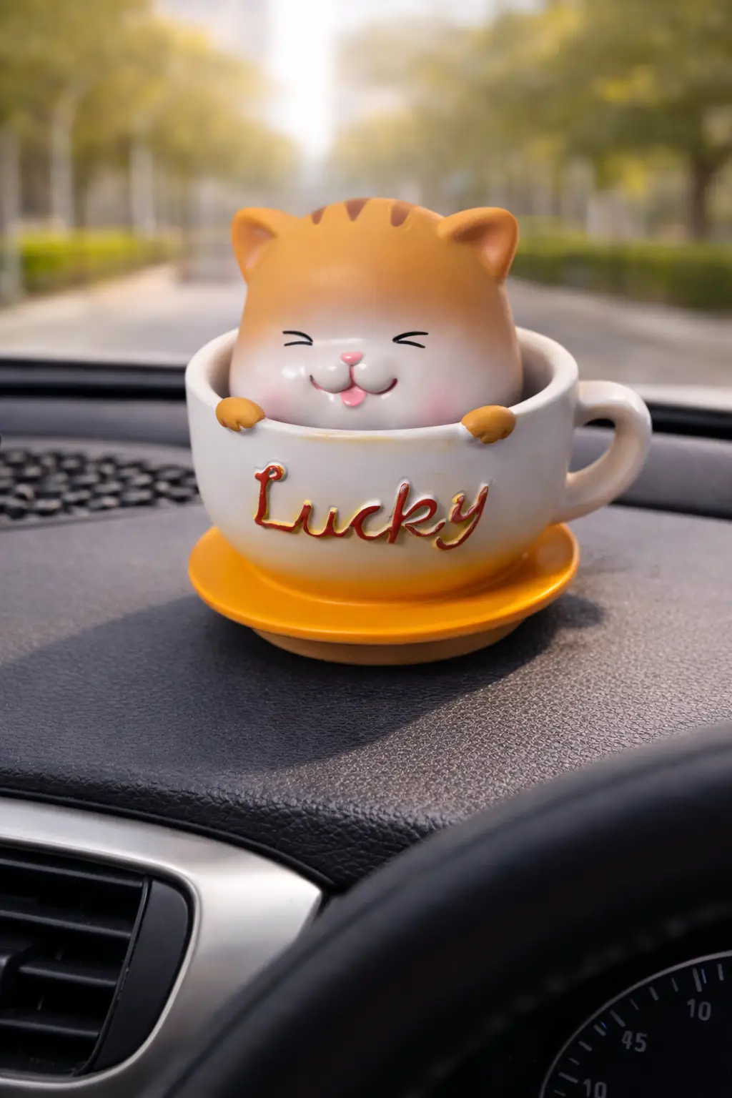 Cute Lucky Cup Cat– Adorable Desk Decor Showpiece & Head Shaking Spring toy